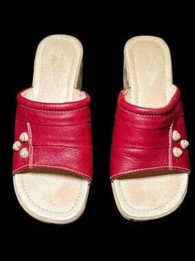 Women’s Red Slide Sandals with Shell Accent